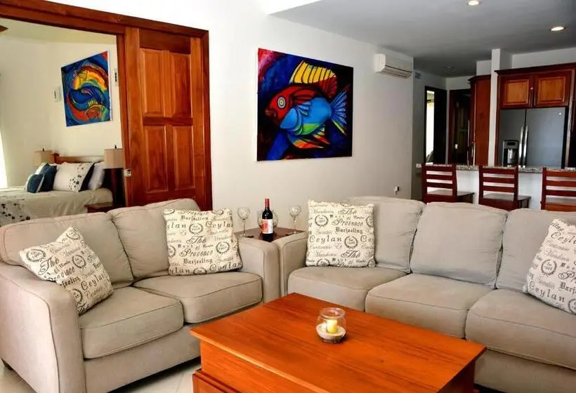 3ベッドルームアパートメント, The Villas At Cocoplum