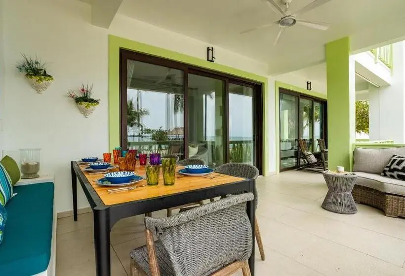 海の見える3ベッドルームアパートメント, The Villas At Cocoplum