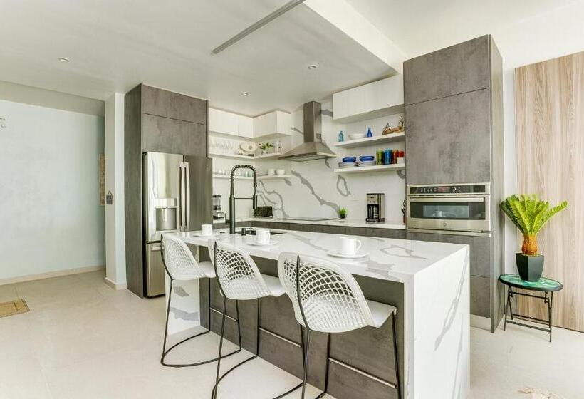 آپارتمان 3 خوابه با چشمانداز دریا, The Villas At Cocoplum