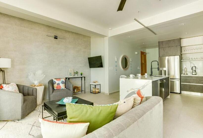 Апартаменты 3 Спальни Вид на Море, The Villas At Cocoplum