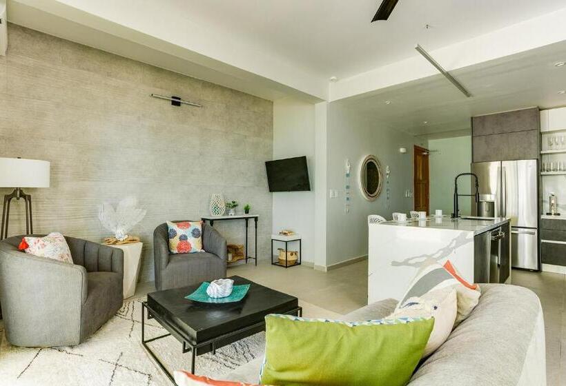 Апартаменты 3 Спальни Вид на Море, The Villas At Cocoplum