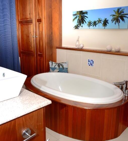 آپارتمان 1 خوابه همکف, The Villas At Cocoplum