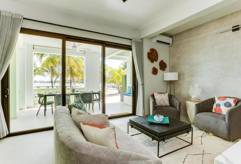 Апартаменты 3 Спальни Вид на Море, The Villas At Cocoplum