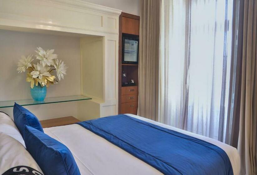 اتاق خانوادگی, Casual Belle Epoque Lisboa