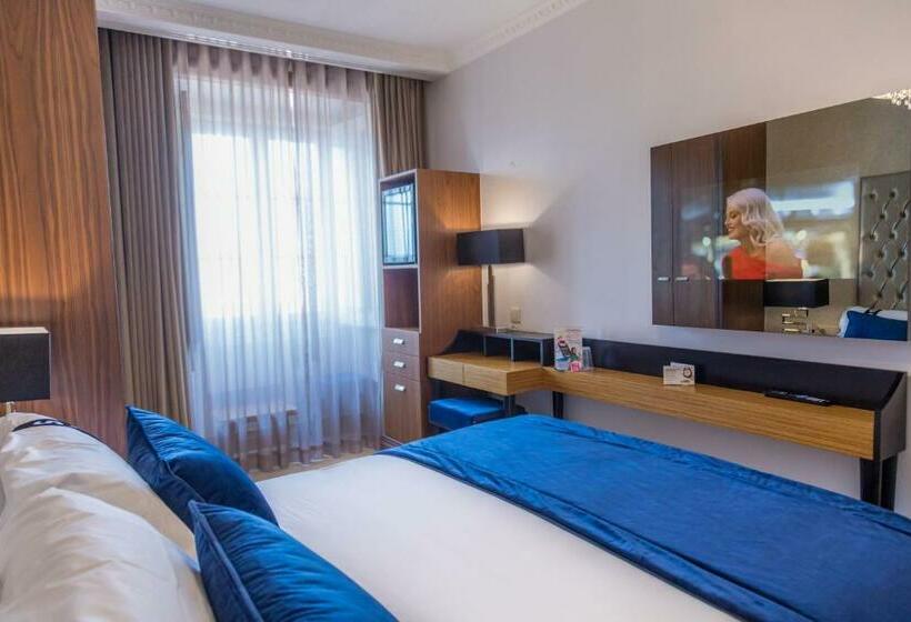 سوییت خانوادگی, Casual Belle Epoque Lisboa