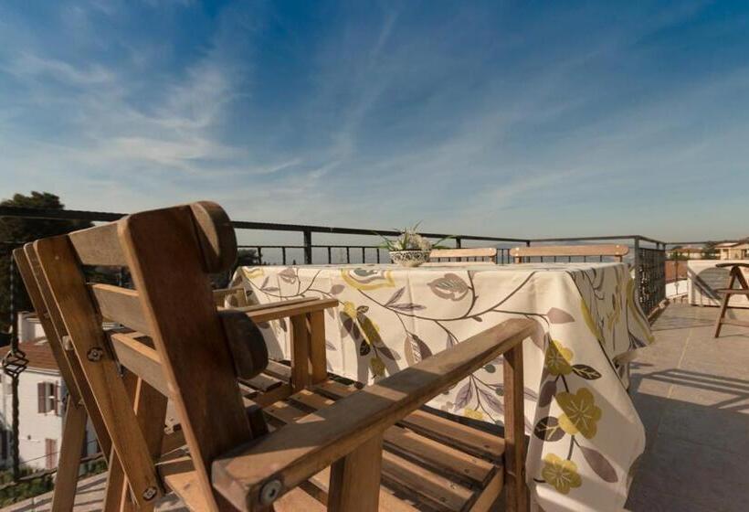 带1个卧室的带海景的公寓, Büyükada Apart Hotel   Karadağ Apart