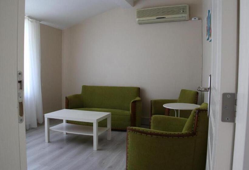 带1个卧室带泳池的公寓, Büyükada Apart Hotel   Karadağ Apart