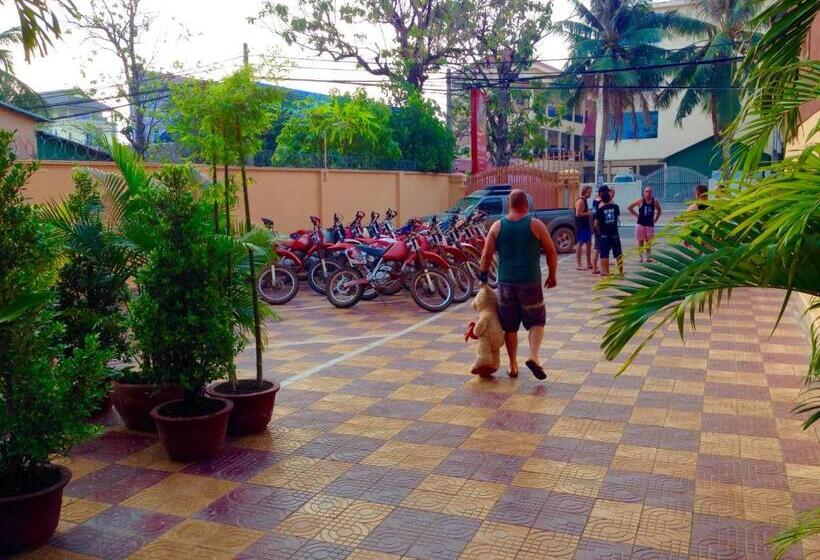 غرفة قياسية ثلاثية, Apsara Guest House Kampot City