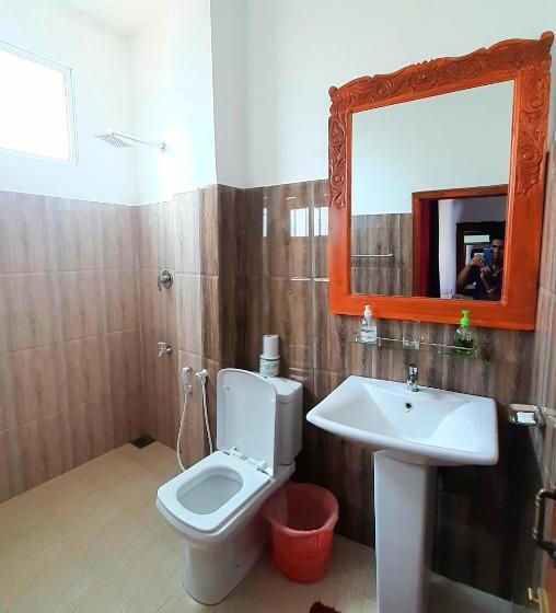 Номер Deluxe с Балконом, Dream Palace Family Guest House Mirissa