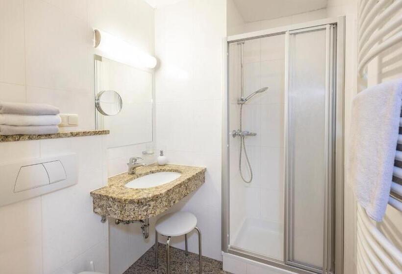 Семейное Студио, Garni Keil