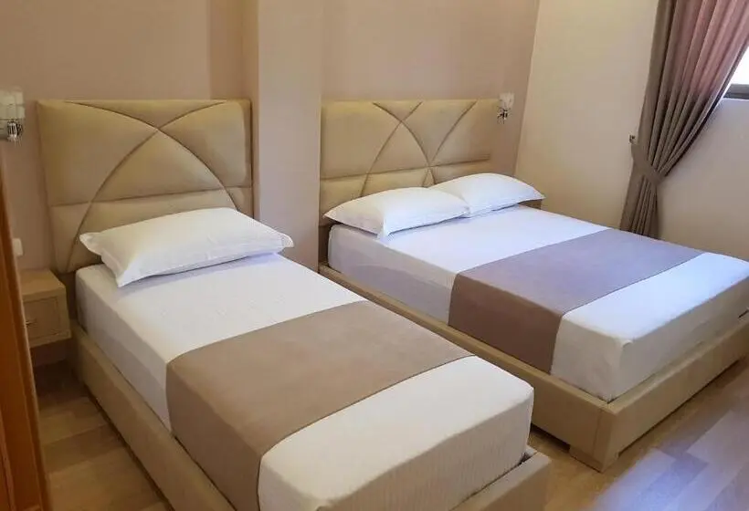 اتاق استاندارد سه نفره, Guesthouse Arben Elezi