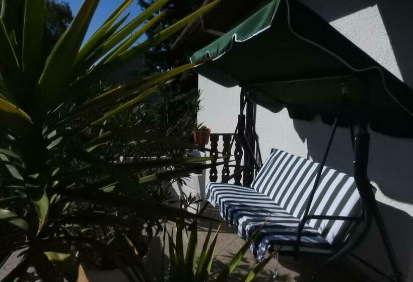 شقة غرفة نوم واحدة مزودة بشُرفة, Haus Gizella