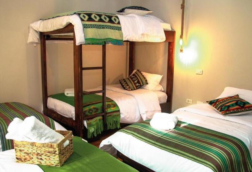 חדר קלאסי לארבעה, Hostal Restaurant La Cigale