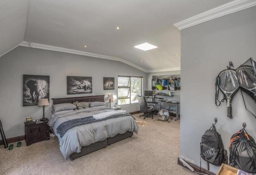 Casa 3 Quartos, Onse Khaya Lodging And Conferencing
