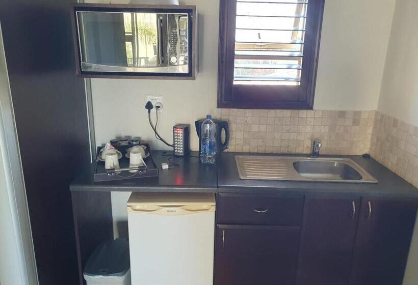 Номер Стандарт с Балконом, Onse Khaya Lodging And Conferencing