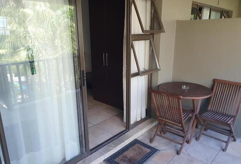 Номер Стандарт с Балконом, Onse Khaya Lodging And Conferencing