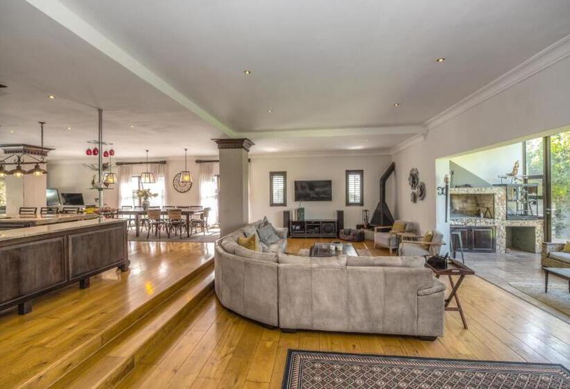 Дом 3 Спальни, Onse Khaya Lodging And Conferencing