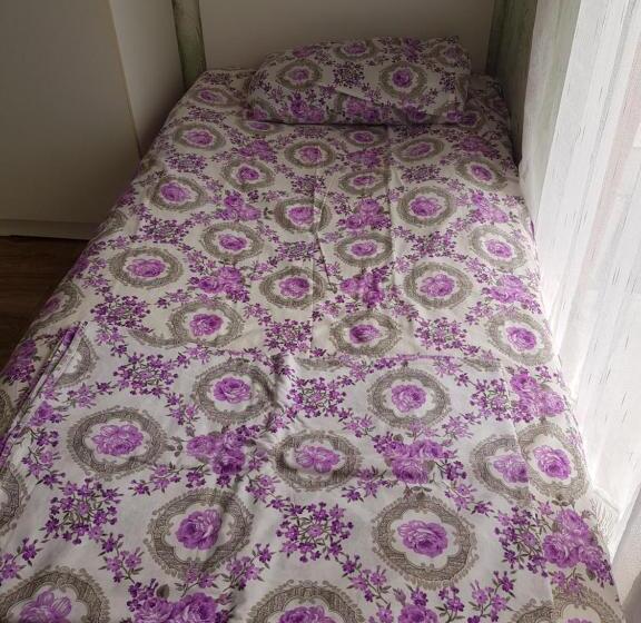 اتاق استاندارد, Vizitori