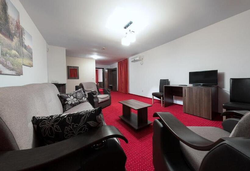 Люкс, Pensiunea Select