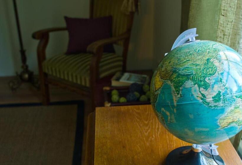 １ベッドルームアパートメント, Salpalinjan Hovi