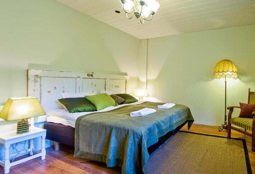 １ベッドルームアパートメント, Salpalinjan Hovi