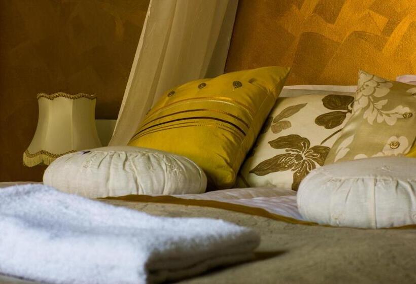 １ベッドルームのデラックスアパートメント, Salpalinjan Hovi