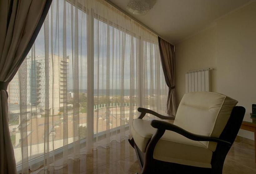 דירת דלוקס 2 חדרי שינה עם נוף לים, Samali Residence