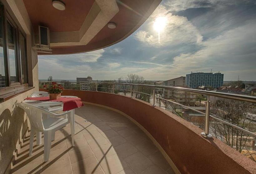 דירת שני חדרים, Samali Residence