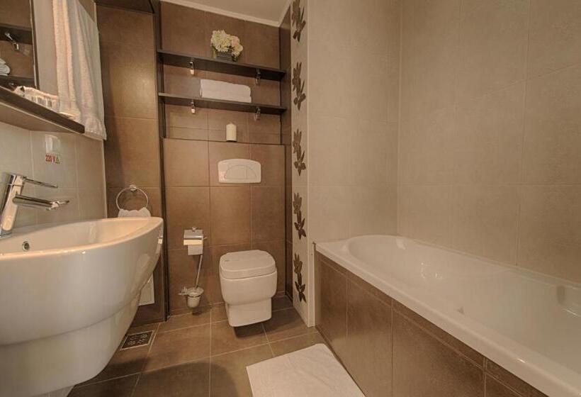 דירת שני חדרים, Samali Residence