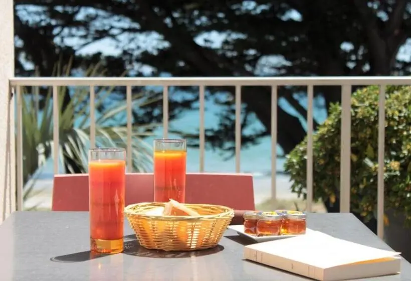 オーシャンビュースタンダードルームバルコニー付き, Logis Hôtel De La Pointe Du Cap Coz