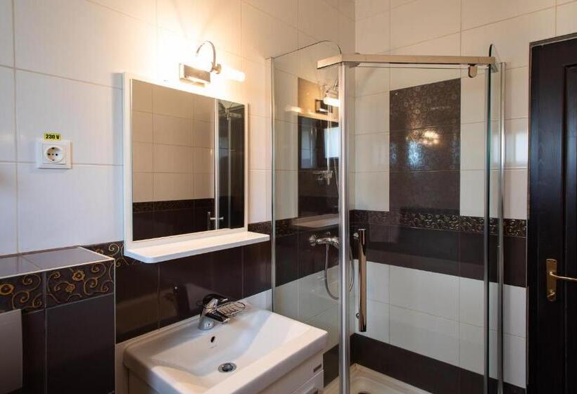 Family Room, Pensiunea Heveder