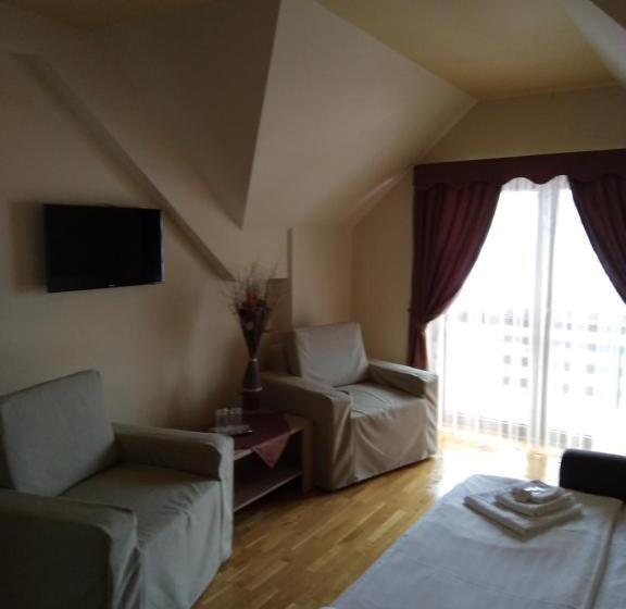 Suite, Pensiunea Heveder