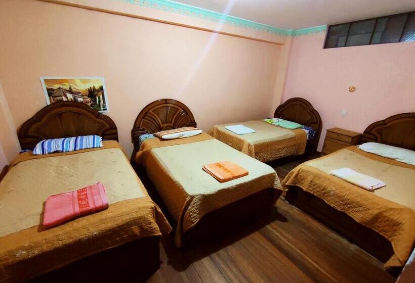 اتاق استاندارد چهار تخته, Hostal Las Balsas