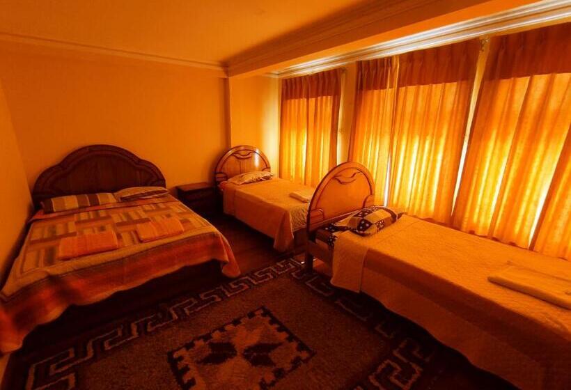 اتاق خانوادگی, Hostal Las Balsas