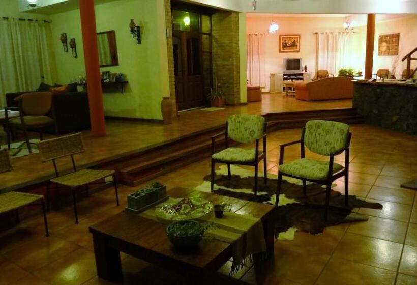 اتاق استاندارد با چشمانداز کوهستان, Posada Quellen