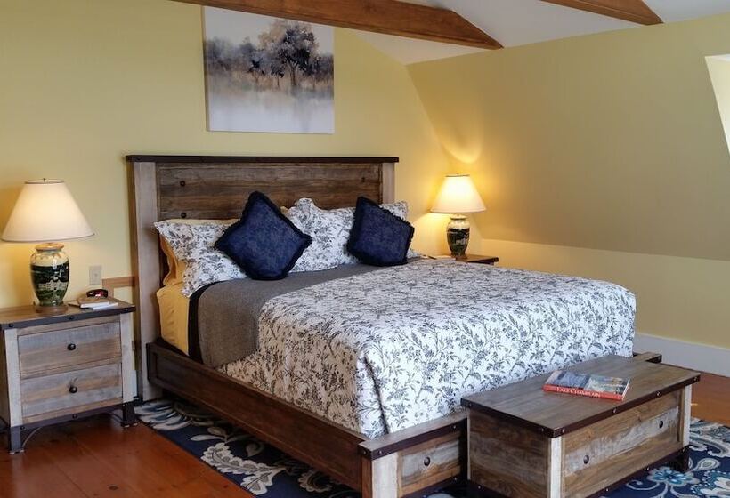 غرفة ديلوكس مزودة بشرفة, Strong House Inn