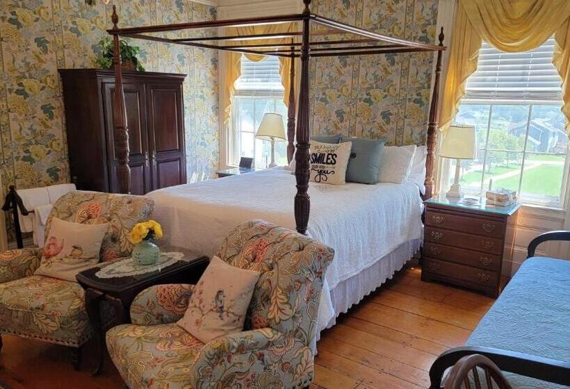 غرفة قياسية, Strong House Inn