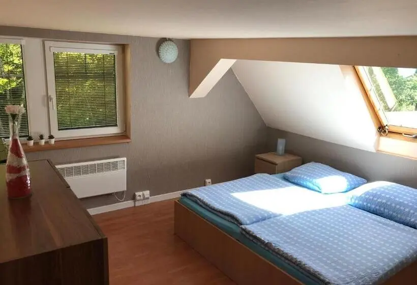 Perhehuone Puutarhanäkymä, Beach Pension