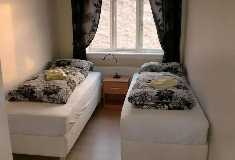 اتاق استاندارد با سرویس بهداشتی مشترک, Guesthouse Tilraun