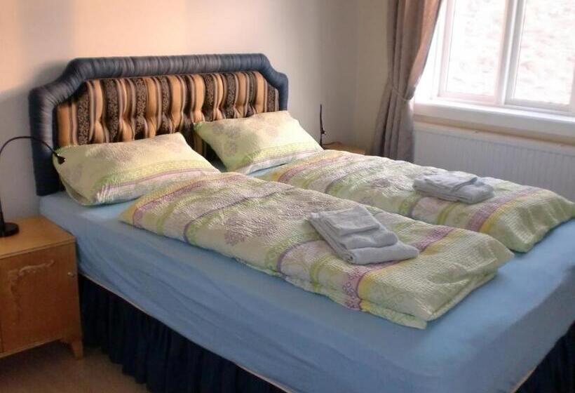 اتاق استاندارد با سرویس بهداشتی مشترک, Guesthouse Tilraun