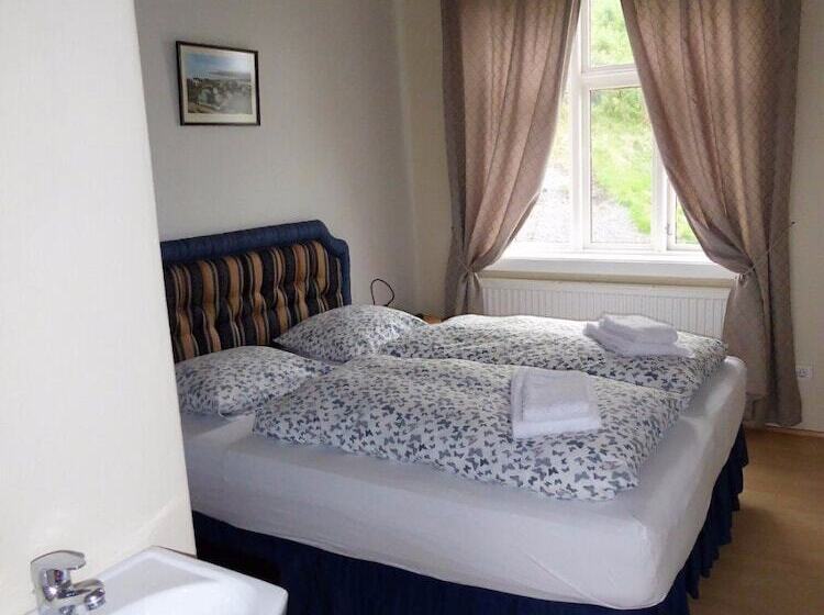 اتاق استاندارد با سرویس بهداشتی مشترک, Guesthouse Tilraun