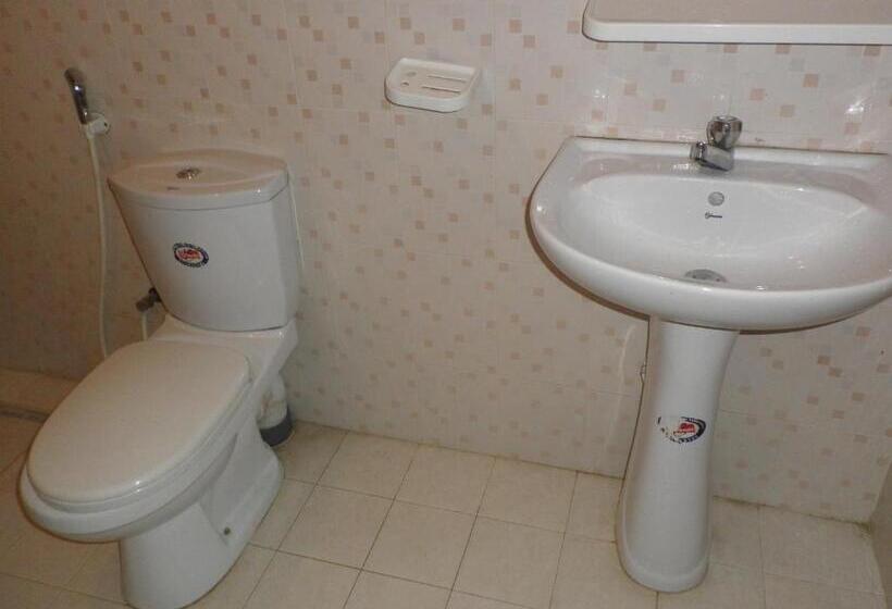 Трехместный Номер Базовый, Mccarthy Guesthouse