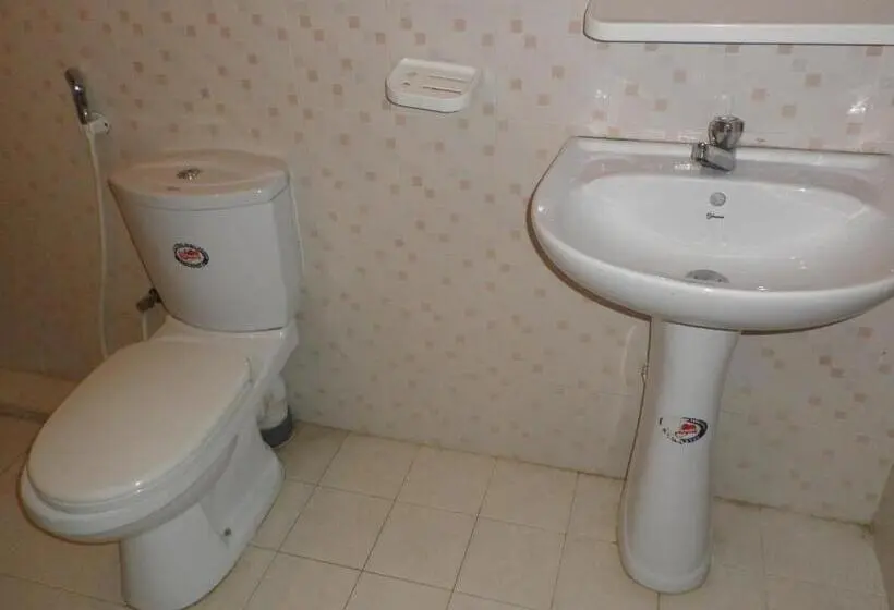 Chambre Triple Basique, Mccarthy Guesthouse