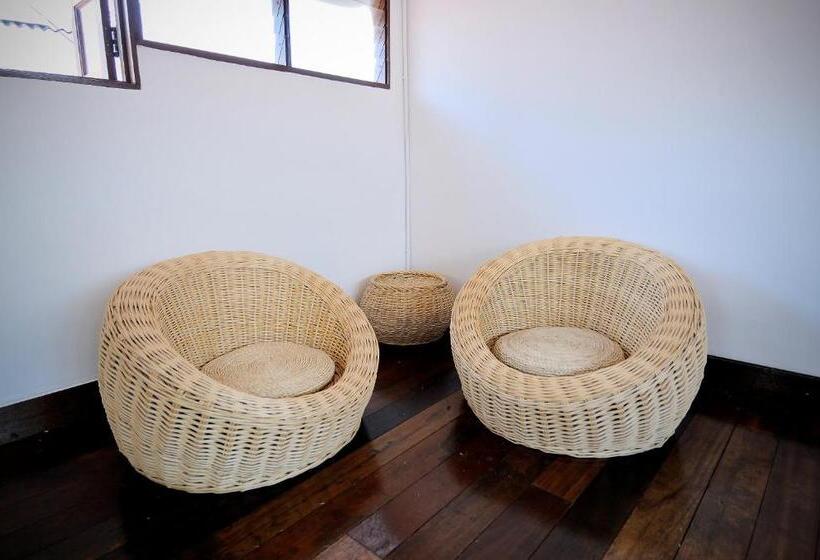 Habitació Estàndard Bany Compartit, Thirty Three Stewart Houze