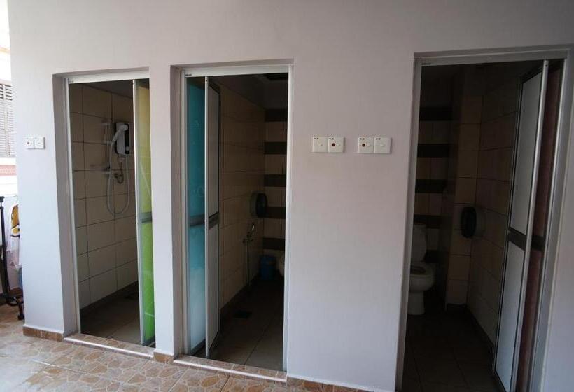 Habitació Estàndard Bany Compartit, Thirty Three Stewart Houze