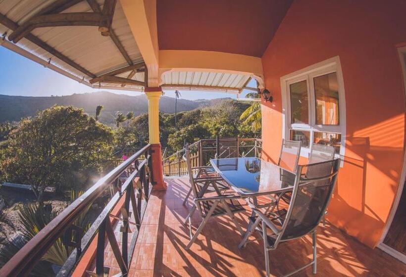 Deluxe Værelse m. Balkon, Villa La Romance Kreol