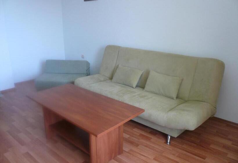 Апартаменты 1 Спальня с Балконом, Dream Bay Family