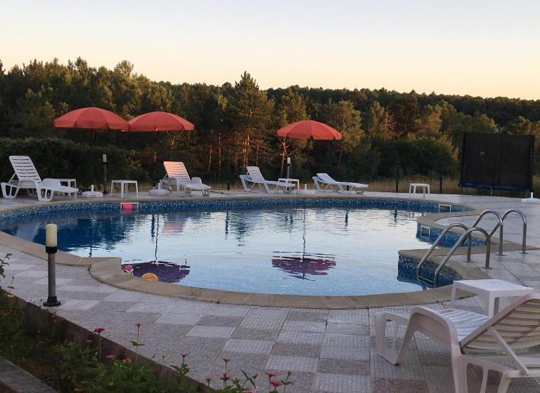 Апартаменты 1 Спальня с Балконом, Dream Bay Family