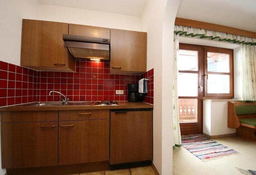 1 Bedroom Apartment Lake View, Hagerhof