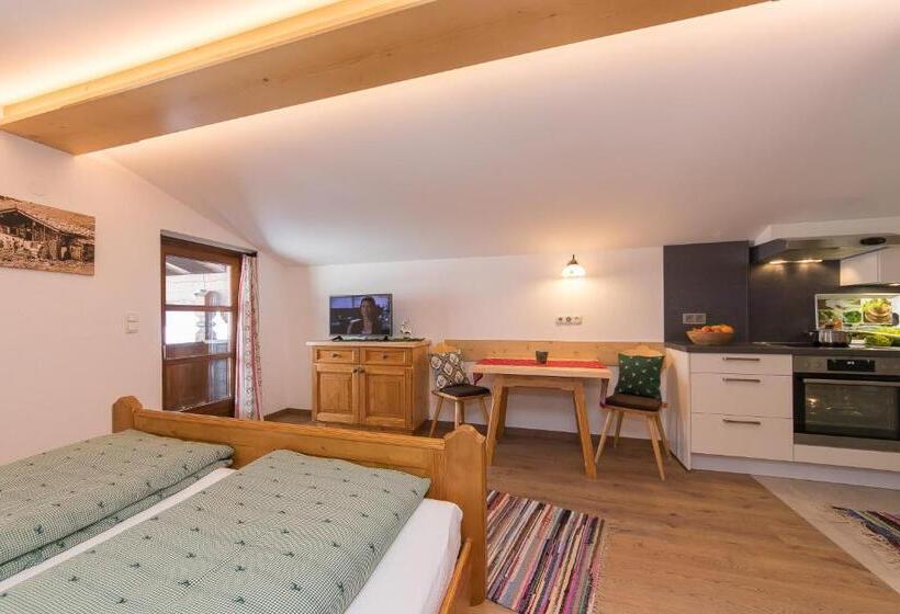 1 Bedroom Apartment Lake View, Hagerhof